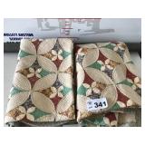 2 FULL SIZE QUILTED COMFORTERS 2 FULL SIZE QUILTED COMFORTERS