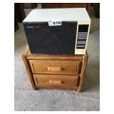 SHARP CAROUSEL MICROWAVE & CART