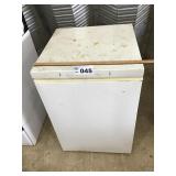 CHEST TYPE FREEZER