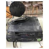 2 VHS PLAYERS, ANTENNA