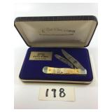 CASE JOHN WAYNE TRAPPER POCKET KNIFE W