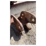 WAIN ROY ADAPTER FOR JD BACKHOE (loose)