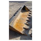 John Deere 90 inch tooth bucket quick attach