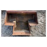 2ï¿½ x 4ï¿½ FOOTING BUCKET