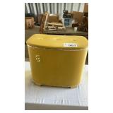 VINTAGE 18 inch HAMPER