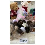 STUFFED BEARS AND ANIMALS