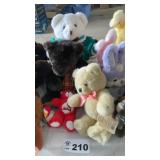 STUFFED BEARS AND ANIMALS
