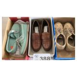 WOMENï¿½S SHOES. 3 pr size 6.5