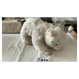 STUFFED POLAR BEAR