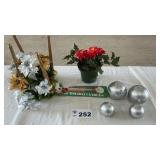 CHRISTMAS FLORALS, CANDLES