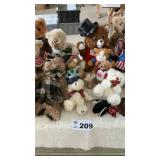 STUFFED BEARS AND ANIMALS