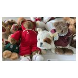 LOT OF STUFFED ANIMALS, BEARS