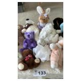 STUFFED BEARS AND ANIMALS