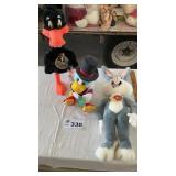 DAFFY DUCK, BUGS BUNNY, SCROOGE MCDUCK