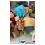 STUFFED BEARS AND ANIMALS