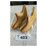 SUEDE SLIP-ONS SZ 5 med