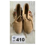 LADIES MOCCASIN SZ 6.5