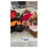 STUFFED BEARS AND ANIMALS