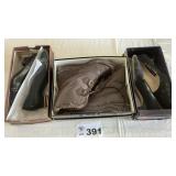 WOMENï¿½S SHOES. 3 pr size 6.5, 6