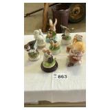 ASSORTMENT OF MUSICAL FIGURES