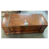 CEDAR & COPPER CEDAR CHEST