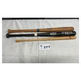 TBALL BATS, CARDINALS BAT