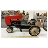 DEUTZ ALLIS 8070 PEDAL TRACTOR