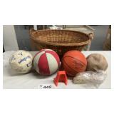 WICKER BASKET WITH BALLS