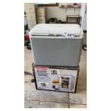 COLEMAN 12 VOLT COOLER
