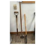 POTATO FORK, HOE, WEED WACKER