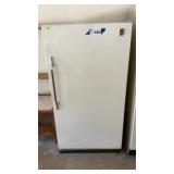 GIBSON UPRIGHT FREEZER