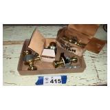 ASSORTED DOOR KNOBS