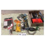 ASSORTMENT OF HARDWARE ITEMS, CABLES