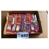 PICTURE HANGERS