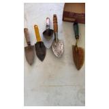 GARDENER SHOVELS