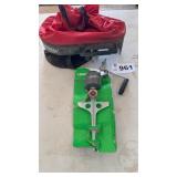 SPREADER AND SPRINKLER