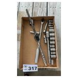 BREAKER BAR, RATCHET, SOCKETS, HALF INCH DRIVE