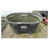 100 GALLON RUBBERMAID TANK WITH HEAT