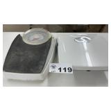 2 BATHROOM SCALES, 1 NIB