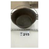CAST IRON POT, NO NAME