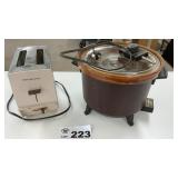 CROCK POT, 2 SLICE TOASTER
