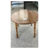 WOOD DINING TABLE, 1 LEAF