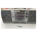 RCA, AM/FM, CD SYSTEM