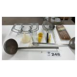 KITCHEN ITEMS, LADLES