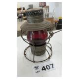HANDLAN KEROSENE LANTERN, RED LENS