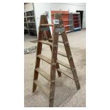 5 FOOT WOOD DOUBLE LADDER