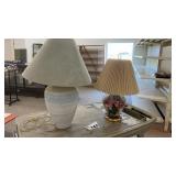 2 TABLE LAMPS
