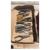 Pliers