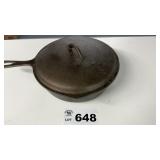 #8 CAST IRON SKILLET WITH LID