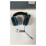 PLUG IN RADIO HEADPHONES